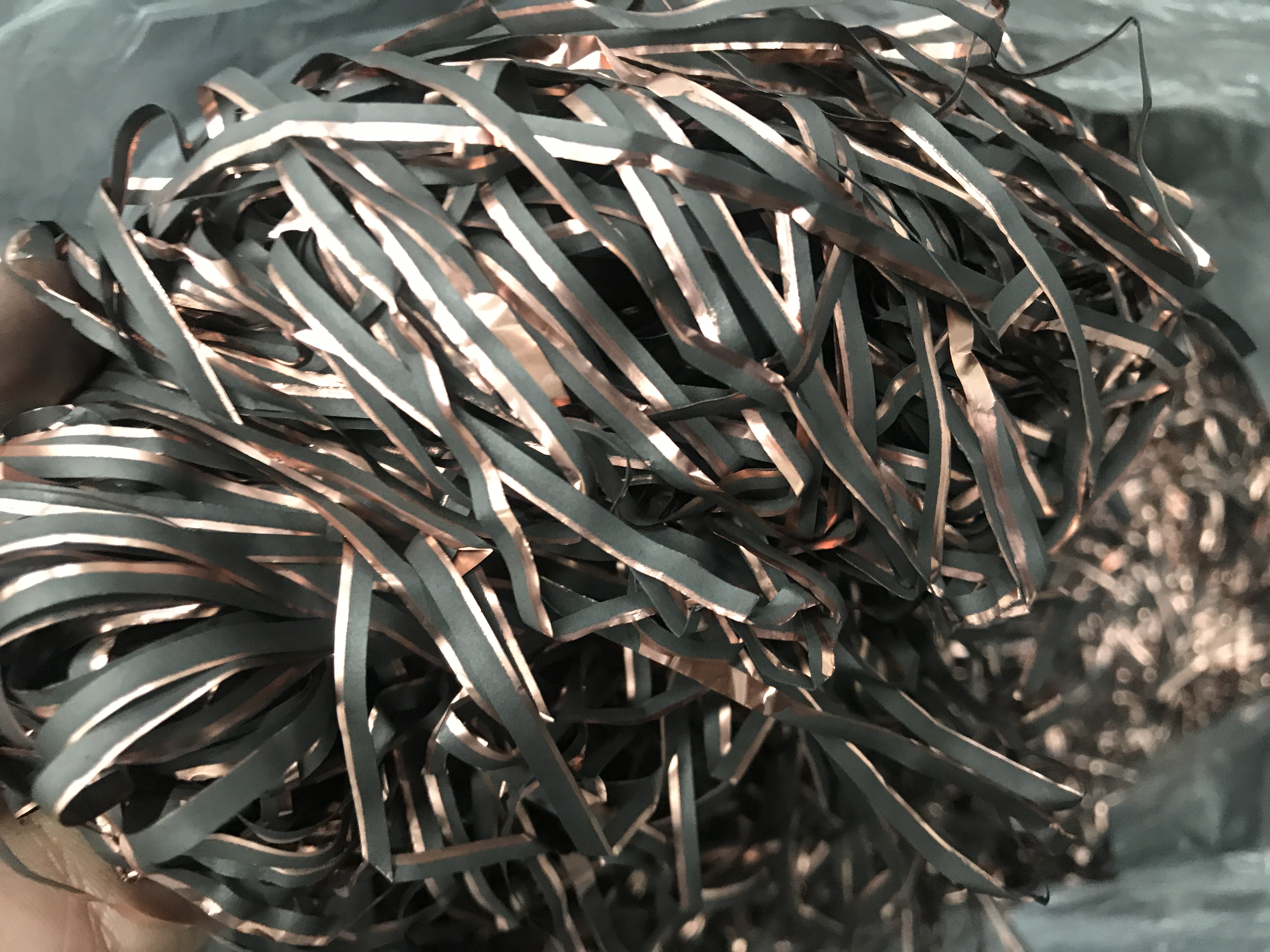 鋰電池極片處理設(shè)備-鋰電池負(fù)極片破碎視頻